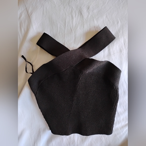 Babaton Tops - Babaton Crop Top Black New Small